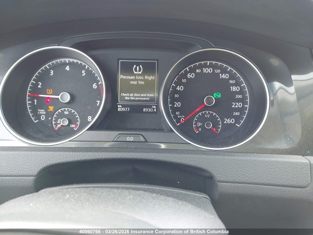 3VW117AUXJM764154 Volkswagen Golf
