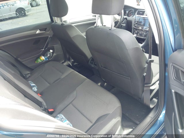 3VW117AUXJM764154 Volkswagen Golf
