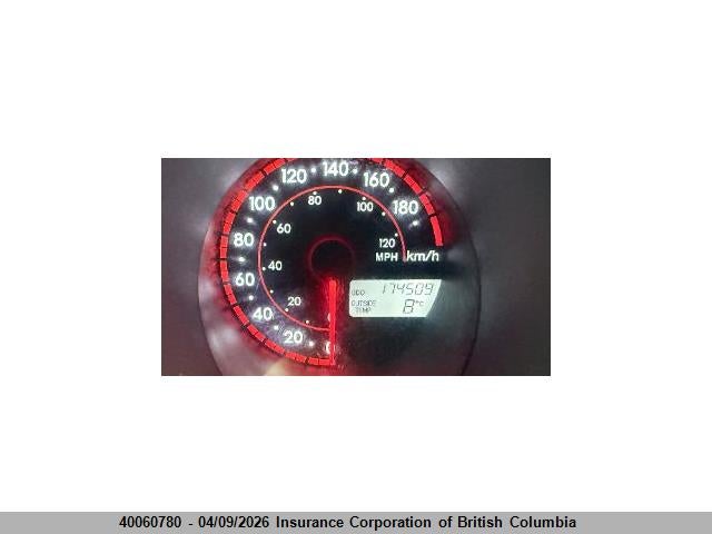 40060780 :رقم المزاد ، 2T1KR32E18C713080 vin ، 2008 Toyota Matrix مزاد بيع