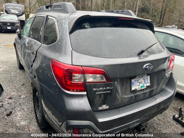 40060802 :رقم المزاد ، 4S4BSFDC8J3339367 vin ، 2018 Subaru Outback 3.6r Premium مزاد بيع