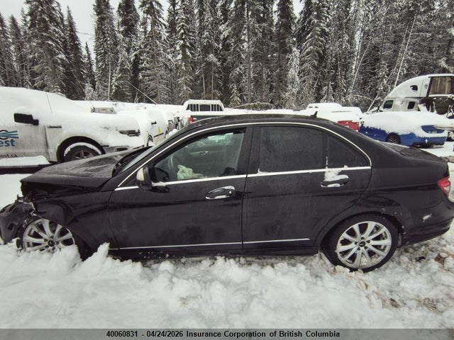 40060831 :رقم المزاد ، WDDGF81X19F256624 vin ، 2009 Mercedes-benz C 300 4mati مزاد بيع