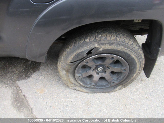 2015 Toyota Tacoma V6 მანქანა იყიდება აუქციონზე, vin: 5TFMU4FN2FX030830, აუქციონის ნომერი: 40060839