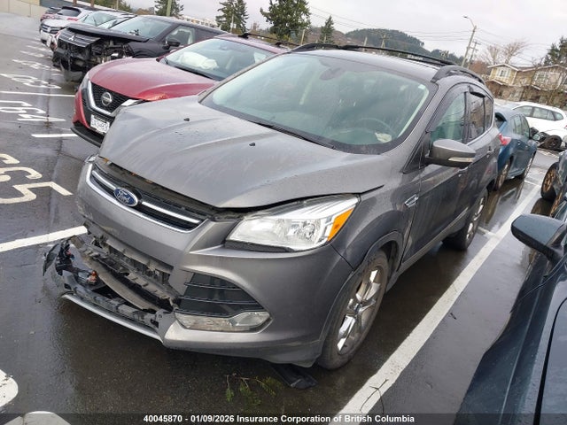 40045870 :رقم المزاد ، 1FMCU9H94DUC27307 vin ، 2013 Ford Escape Sel مزاد بيع