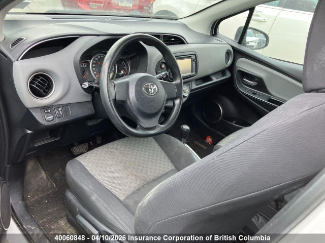 2015 Toyota Yaris მანქანა იყიდება აუქციონზე, vin: VNKKTUD36FA043117, აუქციონის ნომერი: 40060848