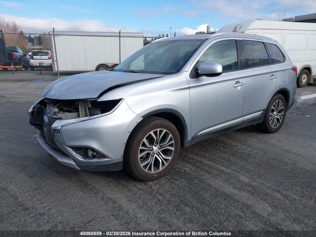 JA4AZ2A33HZ610801 Mitsubishi Outlander Es