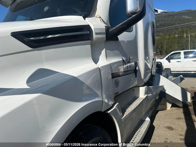 Продажа на аукционе авто 2020 Freightliner New Cascadia 126, vin: 3AKJHHDR0LSLY7850, номер лота: 40060884