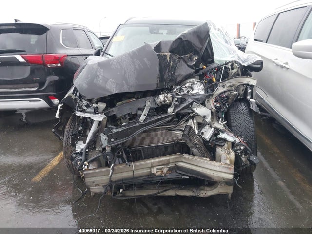 JA4J24A59JZ621311 Mitsubishi Outlander Se/gt