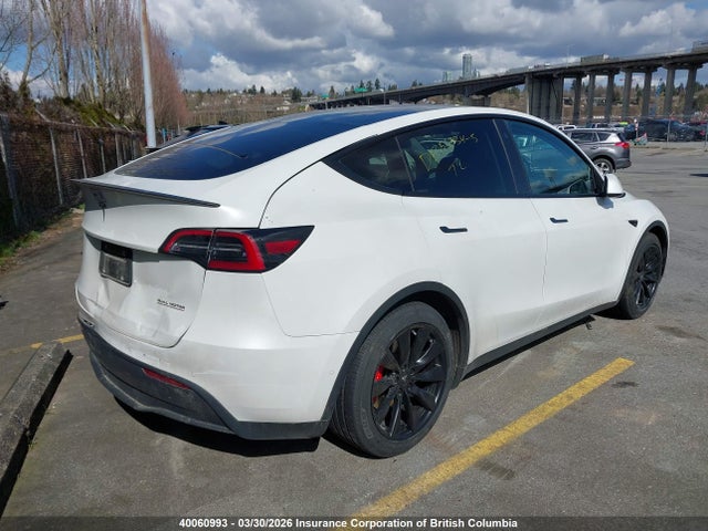 7SAYGDEF5NF512528 Tesla Model Y Performance