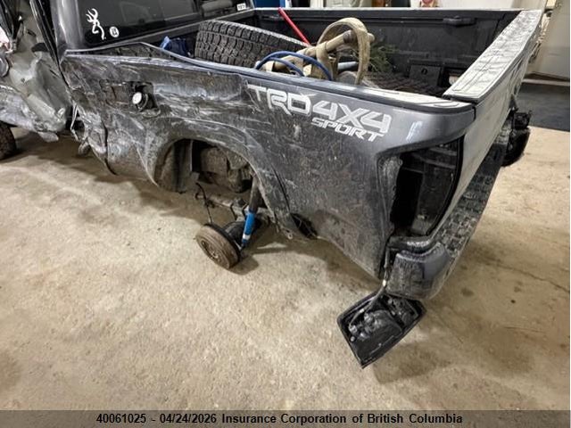 3TYDZ5BN6NT012563 Toyota Tacoma Double Cab/sr5/trd Sport/trd Off Road
