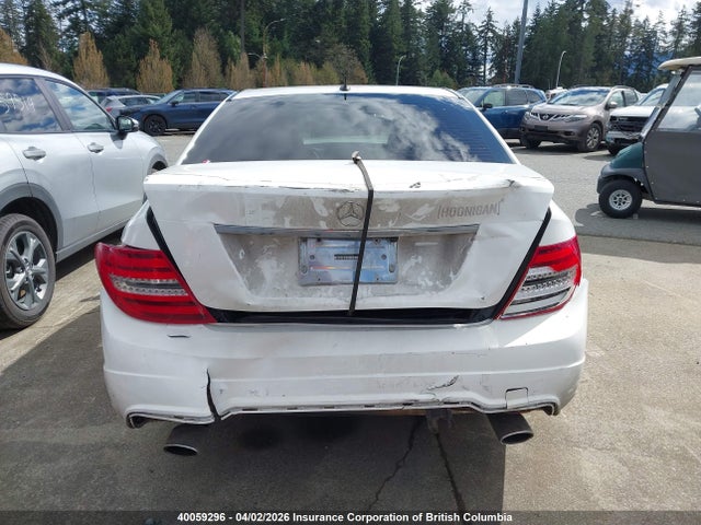 40059296 :رقم المزاد ، WDDGF8AB7DG108260 vin ، 2013 Mercedes-benz C 300 4matic مزاد بيع