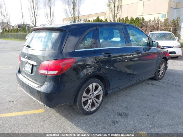 40061073 :رقم المزاد ، WDDMH4EBXFJ326425 vin ، 2015 Mercedes-benz B 250 Sports Tourer مزاد بيع