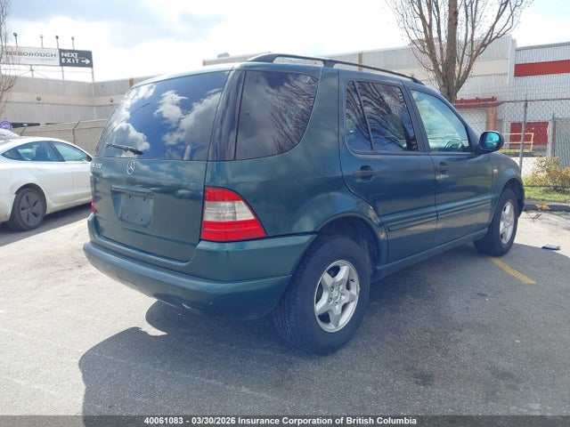 40061083 :رقم المزاد ، 4JGAB54E4XA060400 vin ، 1999 Mercedes-benz Ml 320 مزاد بيع