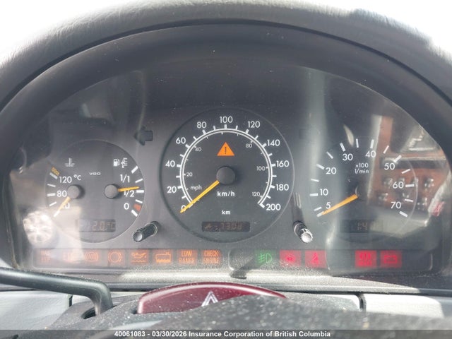 40061083 :رقم المزاد ، 4JGAB54E4XA060400 vin ، 1999 Mercedes-benz Ml 320 مزاد بيع