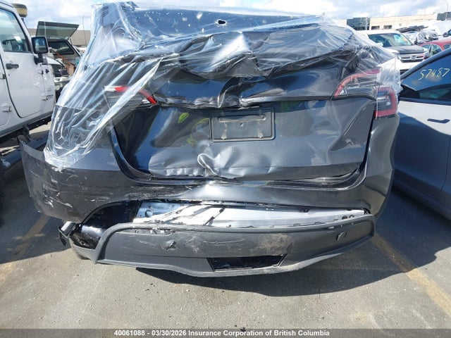 7SAYGDED0RF078006 Tesla Model Y