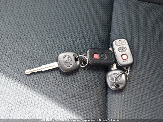40061099 :رقم المزاد ، 2T1KR32E67C673805 vin ، 2007 Toyota Corolla Matrix Xr مزاد بيع