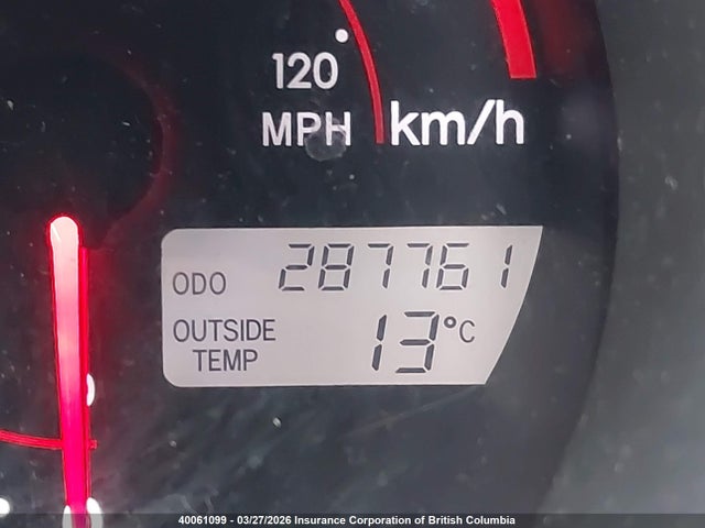 40061099 :رقم المزاد ، 2T1KR32E67C673805 vin ، 2007 Toyota Corolla Matrix Xr مزاد بيع