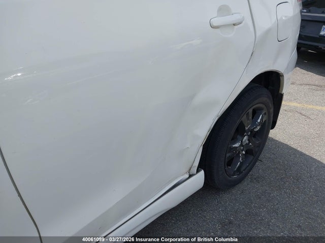 40061099 :رقم المزاد ، 2T1KR32E67C673805 vin ، 2007 Toyota Corolla Matrix Xr مزاد بيع