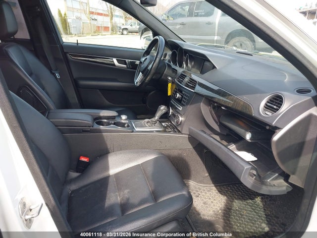 40061118 :رقم المزاد ، WDDGF8AB1DA755207 vin ، 2013 Mercedes-benz C 300 4matic مزاد بيع