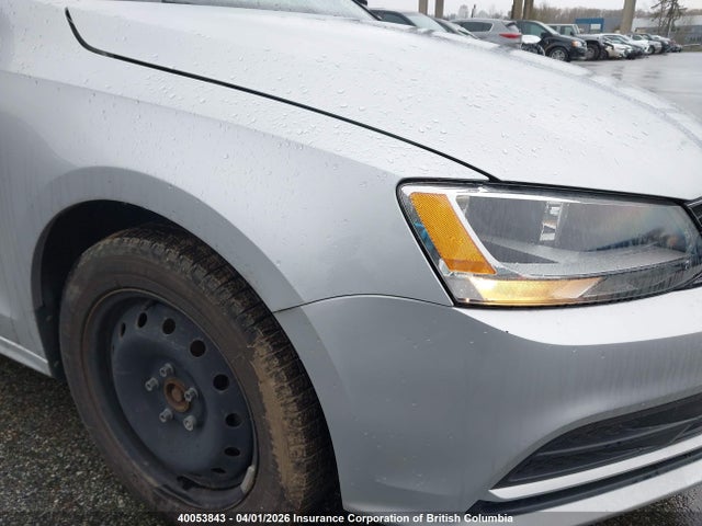 3VWD07AJ0FM412620 Volkswagen JETTA SE