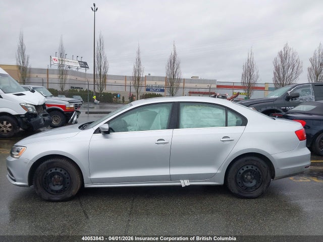 3VWD07AJ0FM412620 Volkswagen JETTA SE