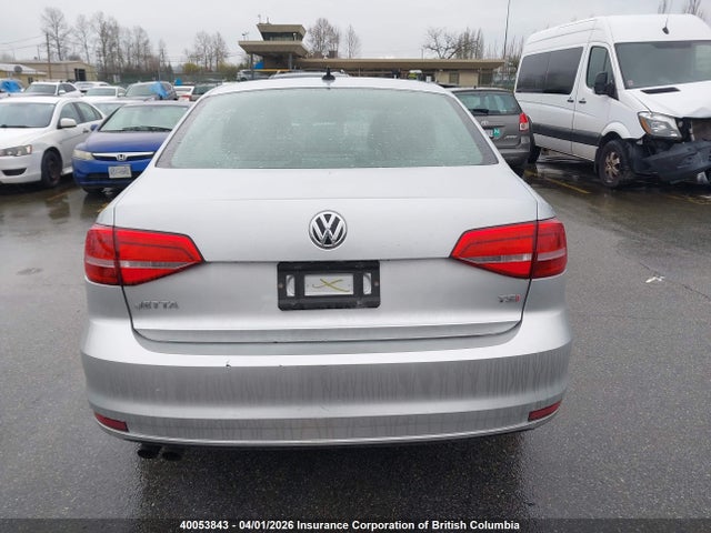 3VWD07AJ0FM412620 Volkswagen JETTA SE