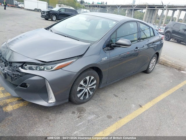 JTDKARFP2L3130931 Toyota Prius