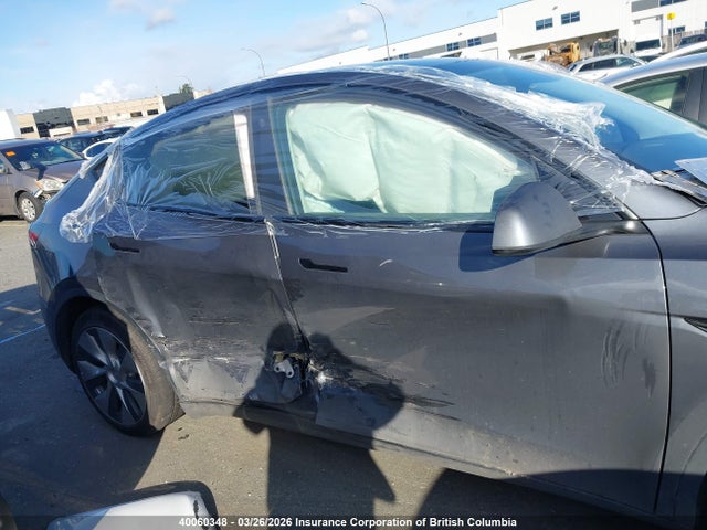 2022 Tesla Model Y მანქანა იყიდება აუქციონზე, vin: 7SAYGAEE7NF506137, აუქციონის ნომერი: 40060348