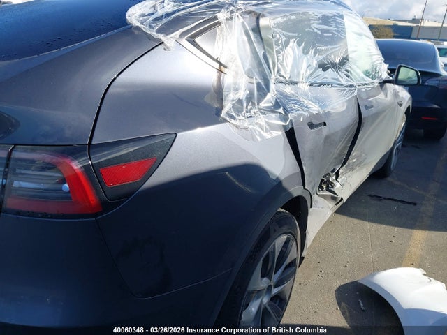 2022 Tesla Model Y მანქანა იყიდება აუქციონზე, vin: 7SAYGAEE7NF506137, აუქციონის ნომერი: 40060348