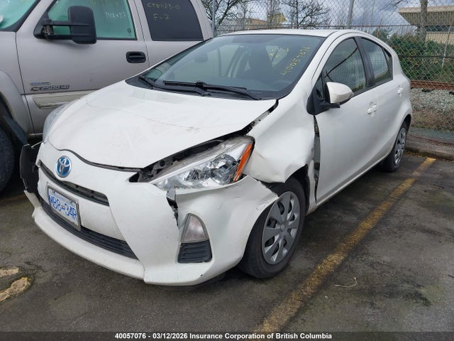 JTDKDTB33E1573921 Toyota PRIUS C