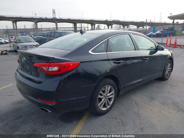 40061246 :رقم المزاد ، 5NPE24AF3FH097569 vin ، 2015 Hyundai Sonata Se مزاد بيع