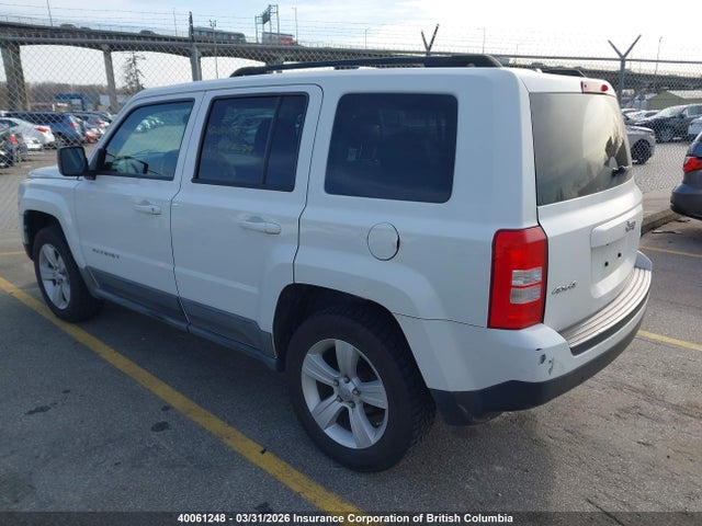 40061248 :رقم المزاد ، 1J4NF2GB5BD105713 vin ، 2011 Jeep Patriot مزاد بيع