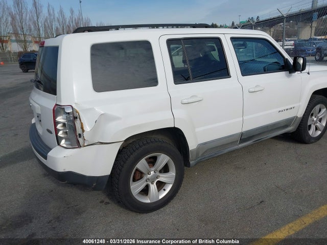 40061248 :رقم المزاد ، 1J4NF2GB5BD105713 vin ، 2011 Jeep Patriot مزاد بيع