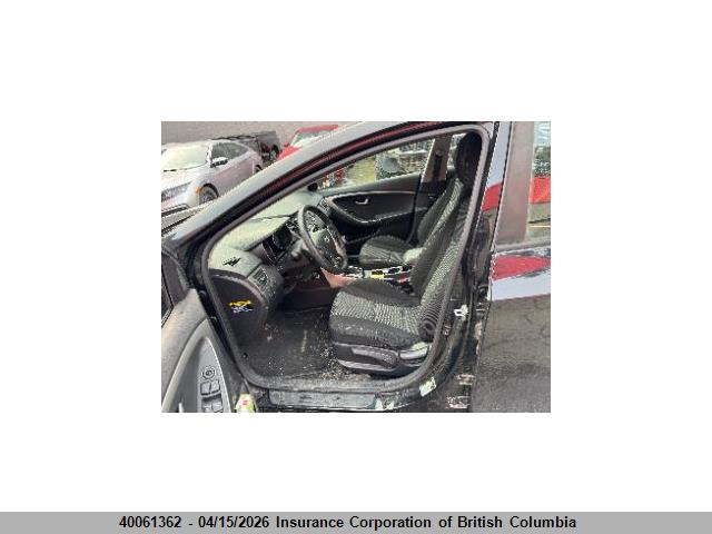 KMHD35LH9HU366160 Hyundai Elantra Gt Se