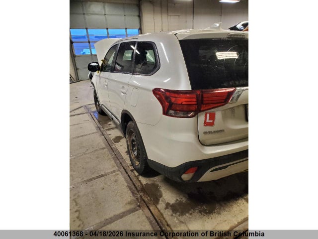 Продажа на аукционе авто 2020 Mitsubishi Outlander Es, vin: JA4AZ2A3XLZ602879, номер лота: 40061368