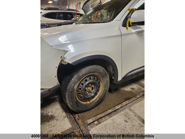 Продажа на аукционе авто 2020 Mitsubishi Outlander Es, vin: JA4AZ2A3XLZ602879, номер лота: 40061368