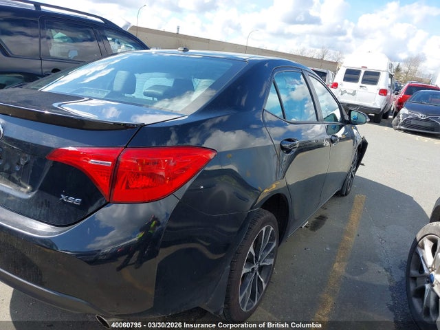 40060795 :رقم المزاد ، 2T1BURHE9JC043941 vin ، 2018 Toyota Corolla L/le/xle/se/xse مزاد بيع