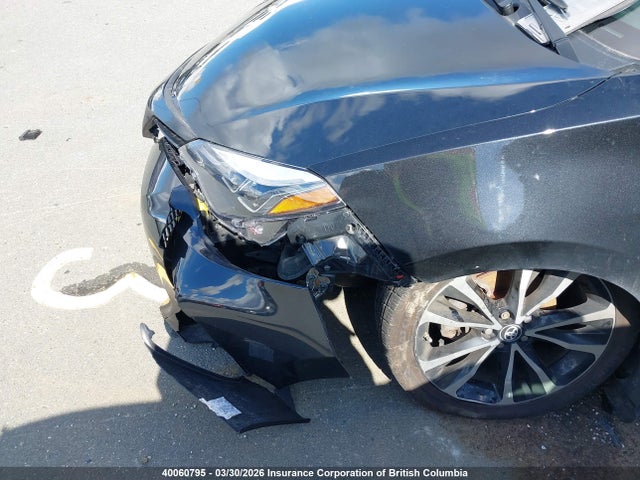 40060795 :رقم المزاد ، 2T1BURHE9JC043941 vin ، 2018 Toyota Corolla L/le/xle/se/xse مزاد بيع