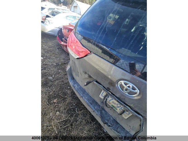 2011 Toyota Sienna მანქანა იყიდება აუქციონზე, vin: 5TDZK3DC3BS157402, აუქციონის ნომერი: 40061375