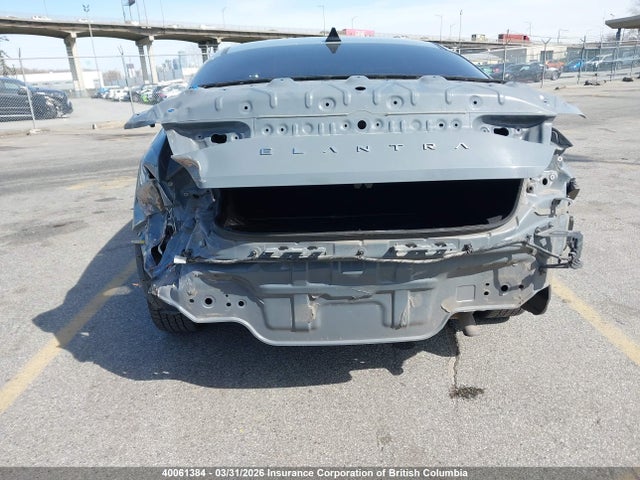 KMHLM4AG9NU309594 Hyundai Elantra Preferred Ivt With Sun And Tech Package