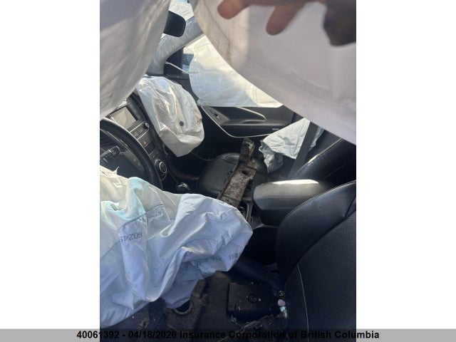 5NMZUDLB9JH094283 Hyundai SANTA FE SPORT