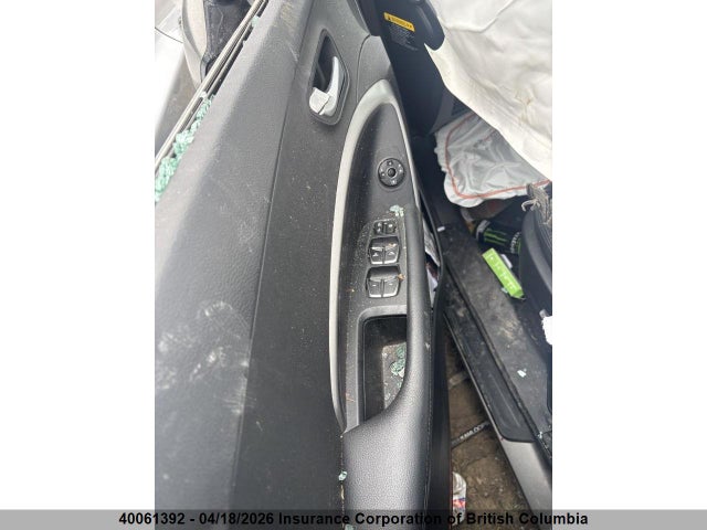 5NMZUDLB9JH094283 Hyundai SANTA FE SPORT