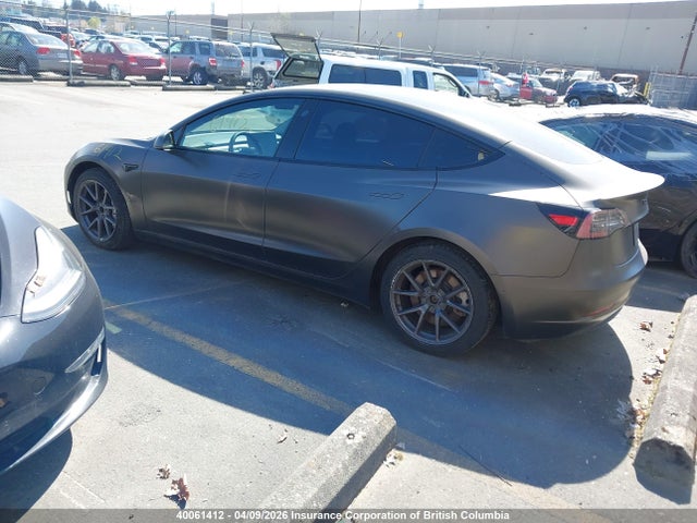 40061412 :رقم المزاد ، 5YJ3E1EA9MF081979 vin ، 2021 Tesla Model 3 مزاد بيع