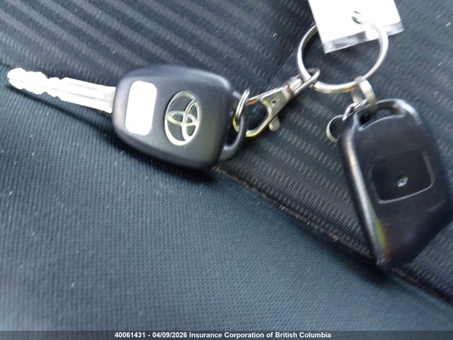 2015 Toyota Rav4 მანქანა იყიდება აუქციონზე, vin: 2T3BFREV3FW260235, აუქციონის ნომერი: 40061431