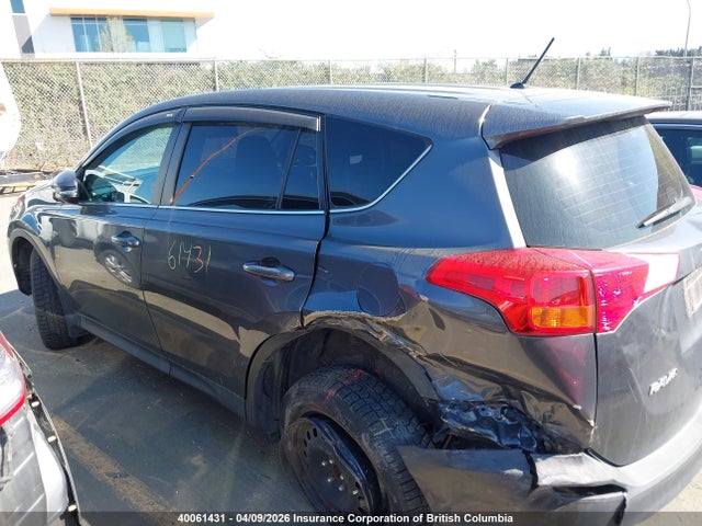 2015 Toyota Rav4 მანქანა იყიდება აუქციონზე, vin: 2T3BFREV3FW260235, აუქციონის ნომერი: 40061431