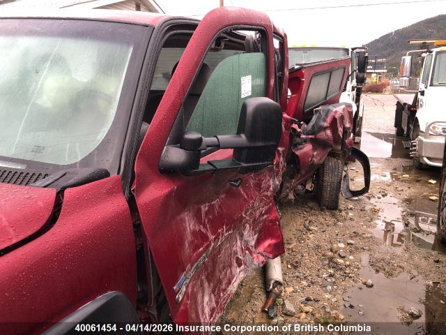 40061454 :رقم المزاد ، 1GTHK39D66E275551 vin ، 2006 Gmc New Sierra K3500 مزاد بيع