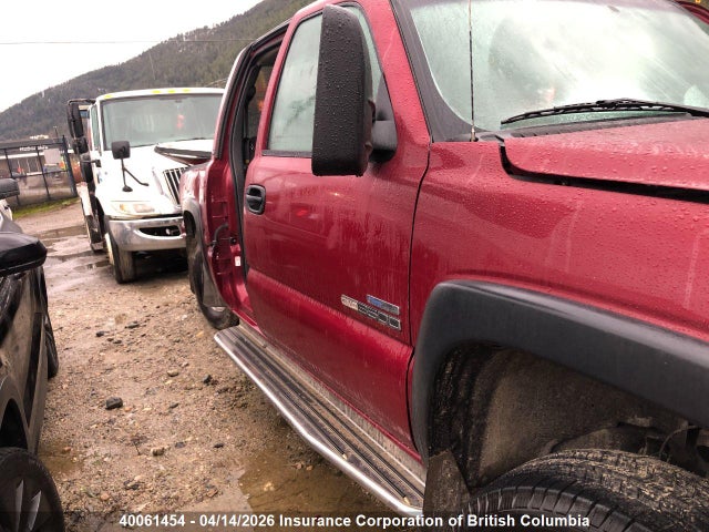 40061454 :رقم المزاد ، 1GTHK39D66E275551 vin ، 2006 Gmc New Sierra K3500 مزاد بيع