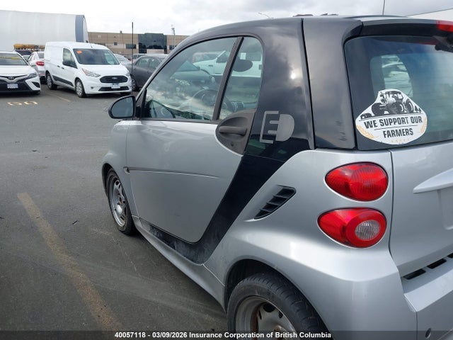 WMEEJ9AA1EK738837 Smart Fortwo