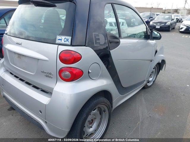 WMEEJ9AA1EK738837 Smart Fortwo