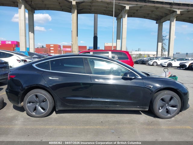 40058362 :رقم المزاد ، 5YJ3E1EA3KF395978 vin ، 2019 Tesla Model 3 مزاد بيع