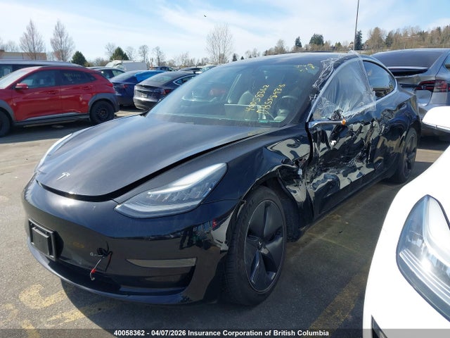 40058362 :رقم المزاد ، 5YJ3E1EA3KF395978 vin ، 2019 Tesla Model 3 مزاد بيع